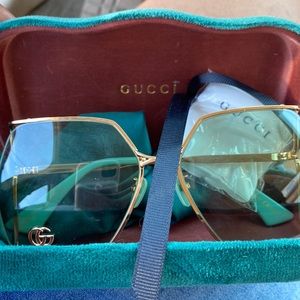 Gucci "Tiffany Blue" sunglasses
